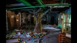 Weird Findings in Abandoned Museum - Urbex Lost Places UK