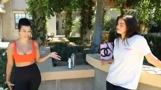 Addison Rae annoying kourtney kardashian for 3 minutes straight