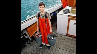 Fiskar krabbor och makrill med Kastor Boat Trips i H&ouml;n&ouml; Kl&aring;va
