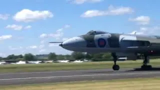 Vulcan XM655 Wellesbourne Wings & Wheels.