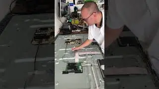 DIADNÓSTICO Y REPARACIÓN DE PANTALLA DE TV SAMSUNG UN75DU8200F CON FALLA DE LEDS.