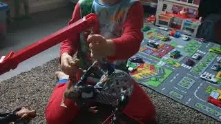 Ellis' Toy Wrestling match