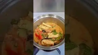 Makan nasi tiwul ikan tongkol #dewi3D #shorts #shortvideo  #makan #tiwul