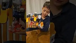 STEM: Cyborg Hand #stem #kidsscienceexperiment #kidsentertainment #engineering #tech #pneumatictools