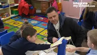Cool FMs Pete Snodden visits Carrickfergus Central Primary School
