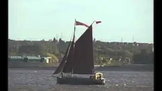 Humber Super Sloop the SPIDER T Makes Passage Under The Humber Bridge