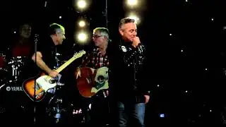The Cockroaches - She’s the One (Live Reunion Show)
