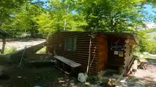 Planinarsko sklonište Skorpovac (Velebit) 44°35'23
