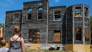 OSHAWA -- construction of a haunted house