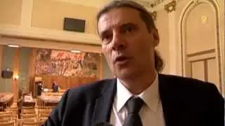 Le conseiller d'Etat Oskar Freysinger ne le cache pas: la pression est forte