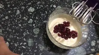 Simple cherry cake