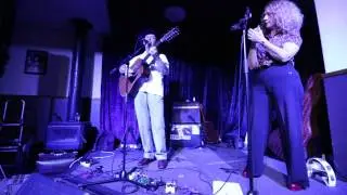 Dave Graney & Clare Moore. Everybody Loves A Mass Killer