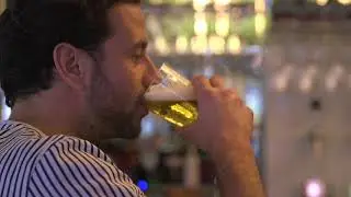 Supreme Being 21.3 X Bar Bukowski #2 Bierschuiver Facebook Video Advertentie