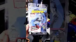 Batman Page puncher figures bu Mcfarlane toys