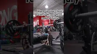Reduce injury with a light warm up #fitness #gymlife #gymmotivation #reels #gym #gymworkout #chest