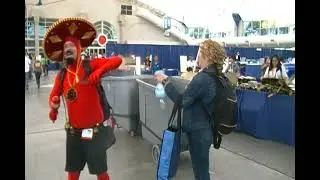 Comic-Con 2012. The power of Febreze!