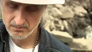 Van Manakas
