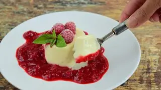Лучший десерт со сливками. Рецепт панна котты с малиновым соусом.