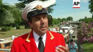 Royal tradition: Counting the swans on the River Thames