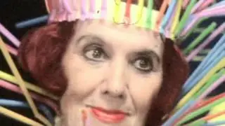 PIPS CHIPS & VIDEOCLIPS - Zdenka i Vanzemaljci (official video)