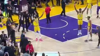 Lebron James breaking Kareem&rsquo;s record from the stadium with crowd reaction !!!