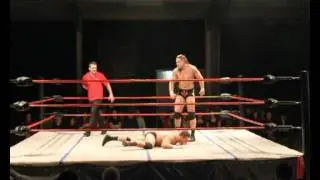 NEW Wrestling: Singles Match: Adrian Severe bei NEW 