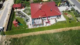 MINI ŻURAW HOEFLON C6 PODCZAS MONTAŻU SZYB W OGRODZIE ZIMOWYM U KLIENTA