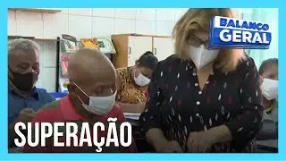 Idoso de 82 anos volta a estudar e sonha em fazer faculdade