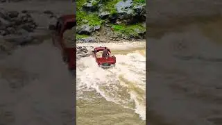 Big Risk in flood 😥🙏#shorts #tech #jeep