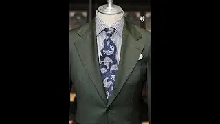旬のグリーンを男らしく装う　Bespoke Suit(オーダースーツ) ウール＆シルク グリーンソラーロ シングル3ボタン段返り DRAPERS(ドラッパーズ)