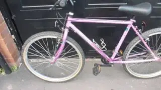 Mens Mountain Bike ''Medium Sized'' by GIANT cycles ''Chicago'' +26''wheels+New Cables+18 Gears