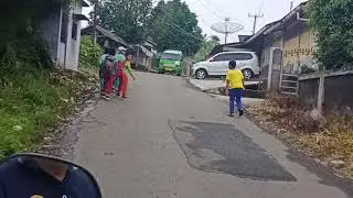Suasana Jalan Perbawati sampai gerbang pondok halimun