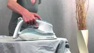 Comfigrip Steam Iron Ceramic Trizone Soleplate Antiscale