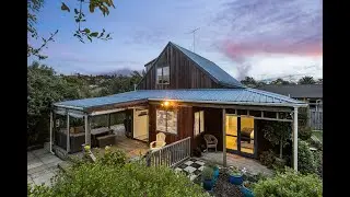 Rustic Charm Meets Coastal Lifestyle!
