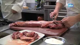 VITORIANEANDO Mendiola, Delicias de Solomillo con Salsa de Setas