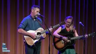 Pharis & Jason Romero - Old World Style