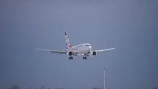 4K Boeing 737 OK-SWT landing at Prague Airport