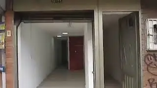 Casa de 3 pisos con Local