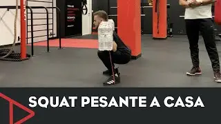 SQUAT PESANTE A CASA SENZA ATTREZZI CON ELASTICO