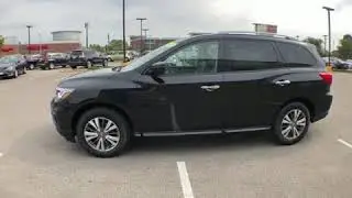 2019 Nissan Pathfinder SL in Milwaukee, WI 53224-4450