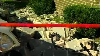 The CBS Evening News with Scott Pelley - Earthquake sparks fears of terror in Washington, D.C.