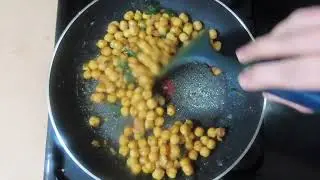 Easy Healthy veggie stuffed protein packed pocket you can eat every week|