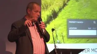 Andy Soloman presents the Yomdel live chat service to Fine & Country July 2016