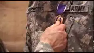 LTG Jacoby Presents Purple Hearts