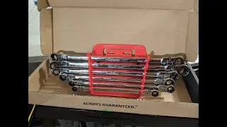 Unboxing TEKTON Long Flex Ratcheting Box End Wrench Set 6-Piece (8-19 mm)