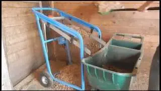 StallGem Bedding Sifter - Cleaning a Horse Stall