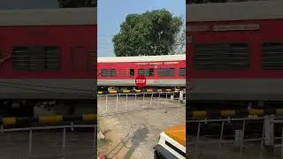 Railway gate Action | Road Rail Cross Action at Mankara Railway gate Palakkad Kerala India