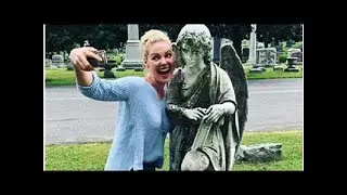 Katherine Heigl sotto attacco per i selfie al cimitero, l&rsquo;attrice si scusa