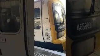 Class 465/9 departing Bromley south (nice sound)