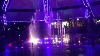 Vieja&rsquo;s Nighttime Water Show